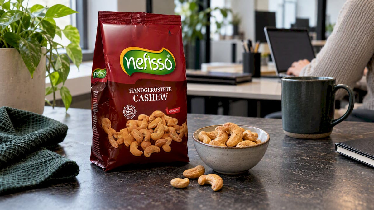 Cashews Nährwerte: Kalorien, Protein und Fett pro 100 g